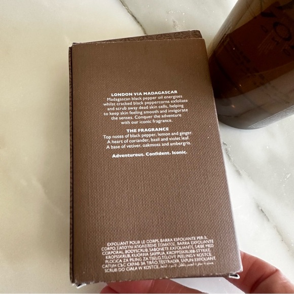 Molton Brown London Recharge Black Pepper Body Scrub Bar Bath Shower Gel England - Picture 2 of 10